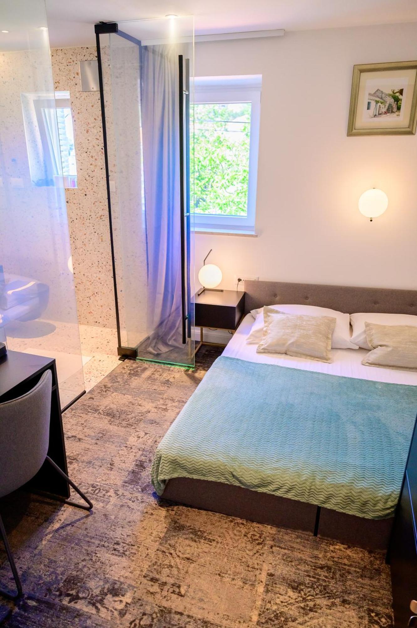 Hotel Krilo Jesenice  Extérieur photo
